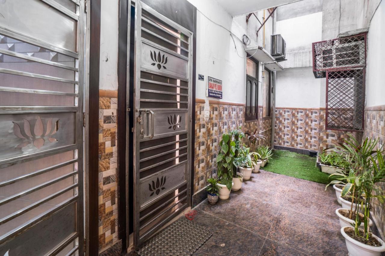 Homlee-Villa Luxury-2Bhk-Anand Vihar-Ramprastha Ghaziabad Exterior photo